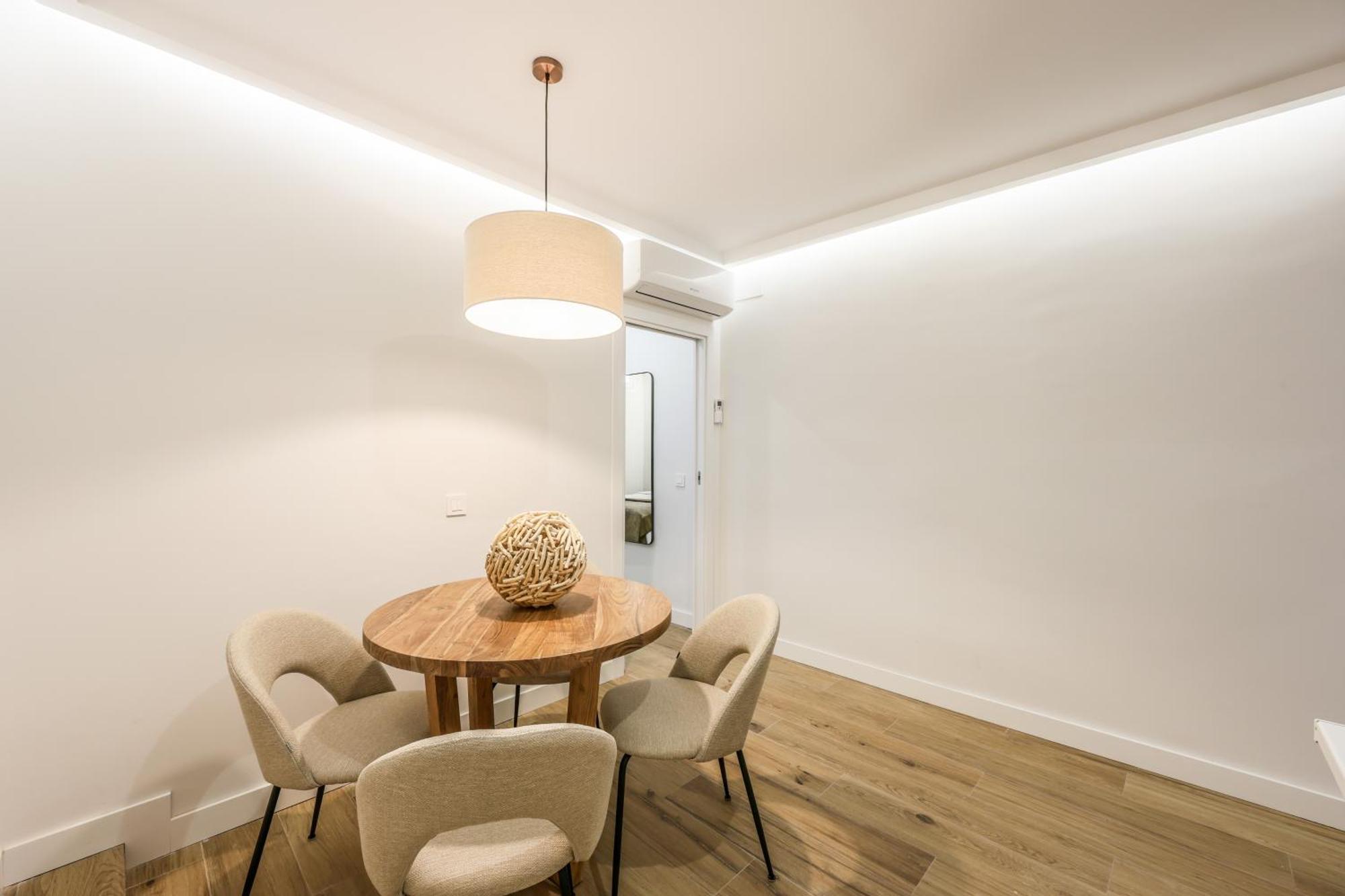 Apartamento Doble Centro マドリード エクステリア 写真